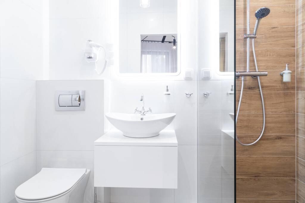 Househost Apartment: Miodowa 42/8B Street 크라쿠프 외부 사진